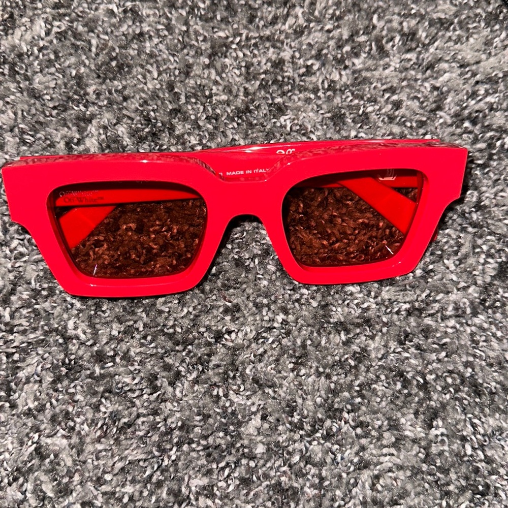 Authentic off-white sunglasses